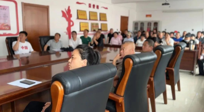 筑牢环卫交通安全防线，松原交警为环卫人员宣讲道路交通安全知识