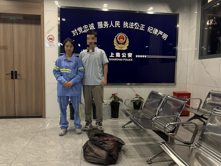 40万元现金1小时内归还失主……这些暖新闻都是环卫人眼中的“分内事”