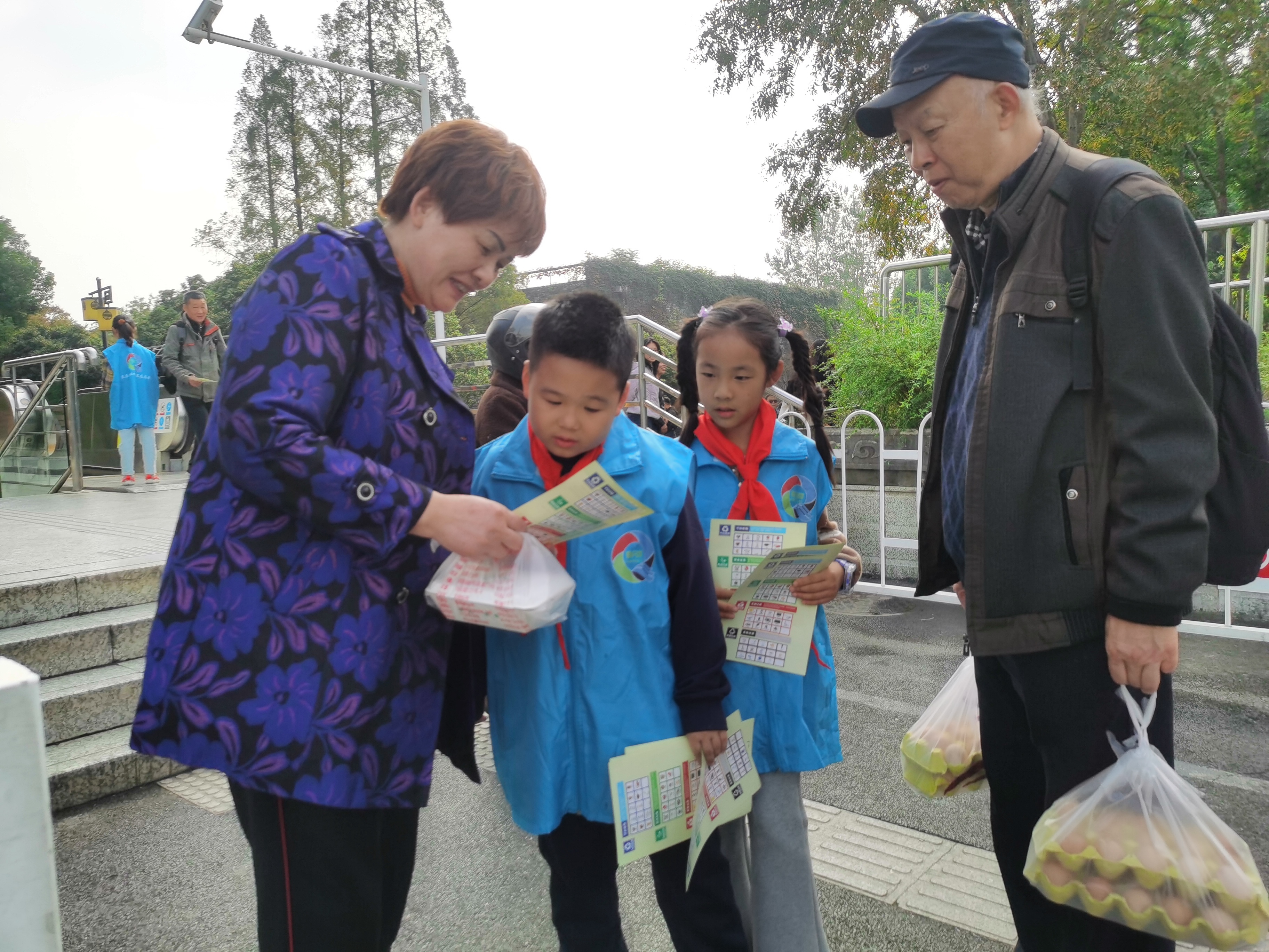 南京秦淮举办“城管开放日”暨“垃圾分类体验周”活动