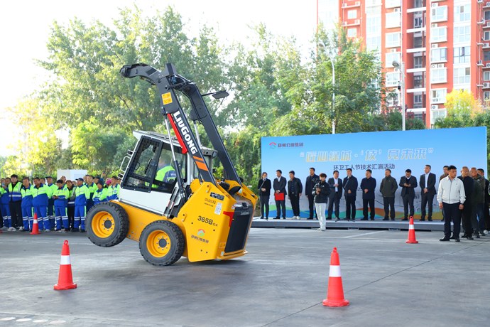 聚焦河南省第二十八届环卫工人节|彰显环卫新力量 共创郑州新美好